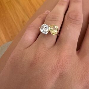 Toi et moi pearl ring